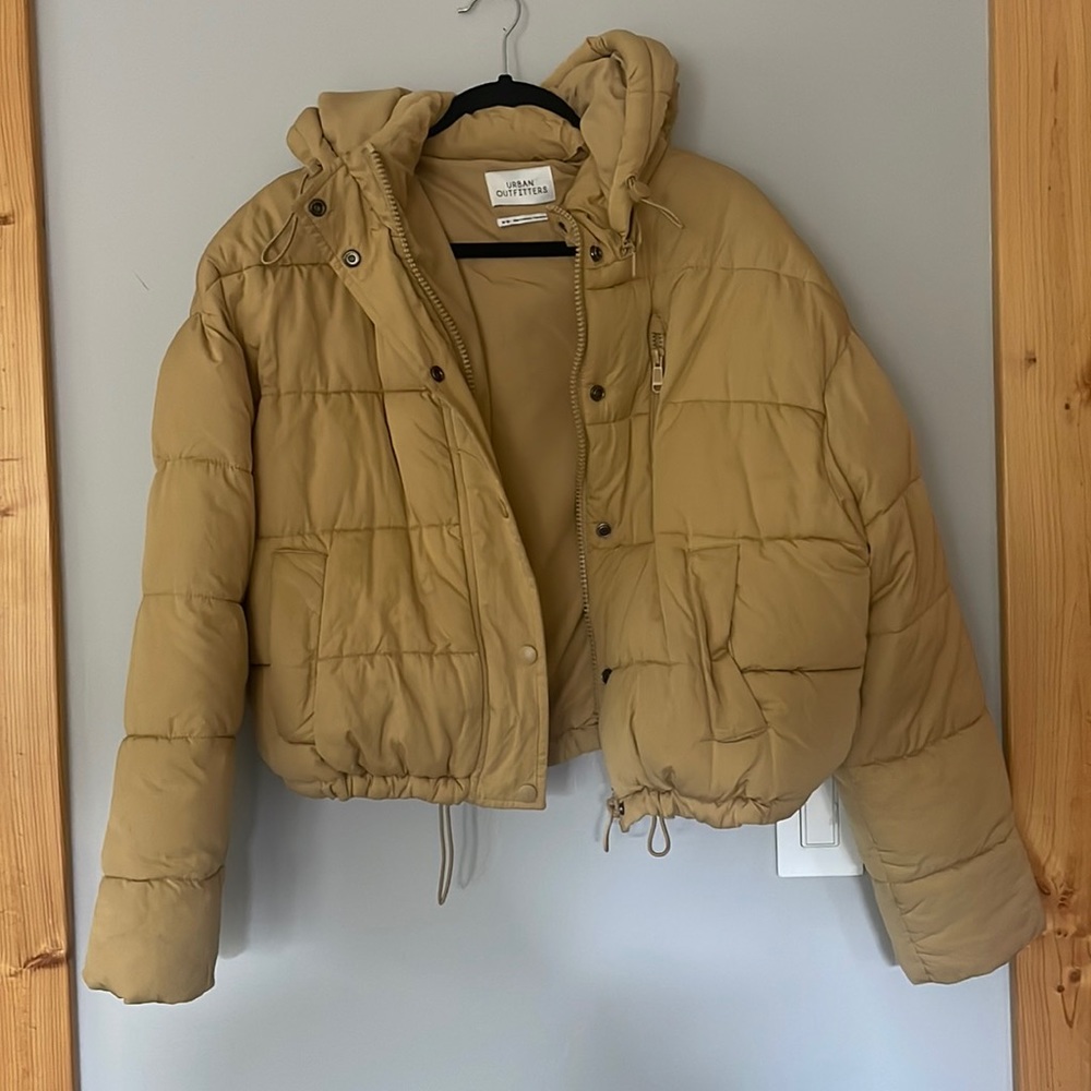 SALE! Urban outfitters crop puffer jacket